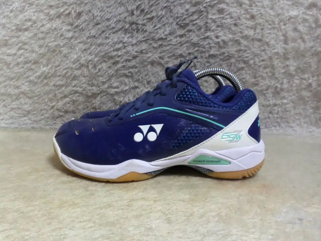230 YONEX ヨネックス 65z バドミントンシューズ 260507
