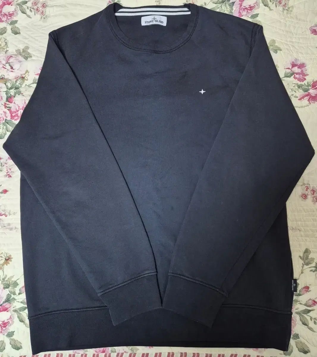 正規品)STONE ISLAND スウェット 110出品