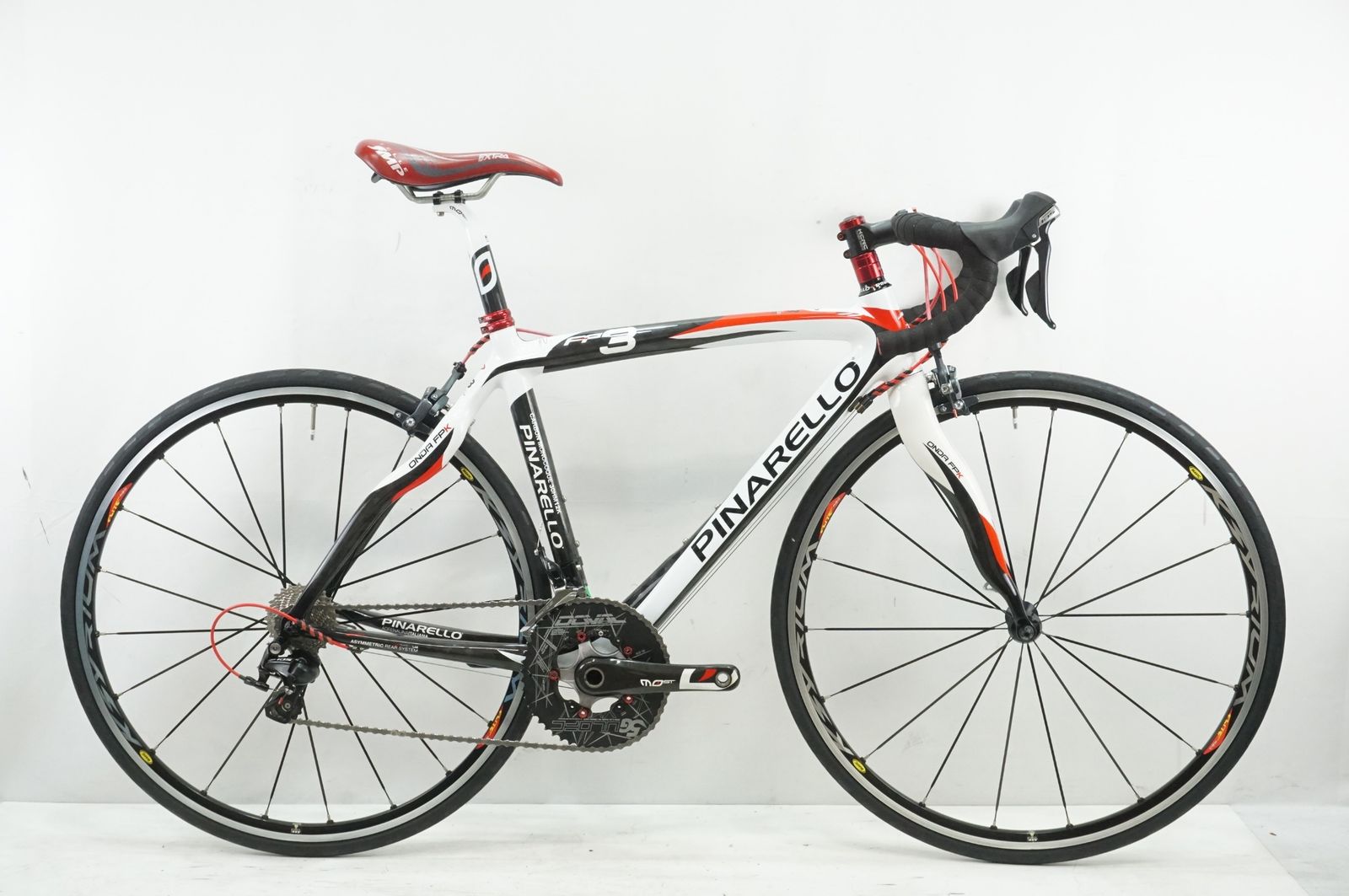 PINARELLO 「ピナレロ」 FP3 カスタム 2009年モデル ロードバイク PINARELLO 「ピナレロ」 FP3 2009年モデル カスタム ロードバイク