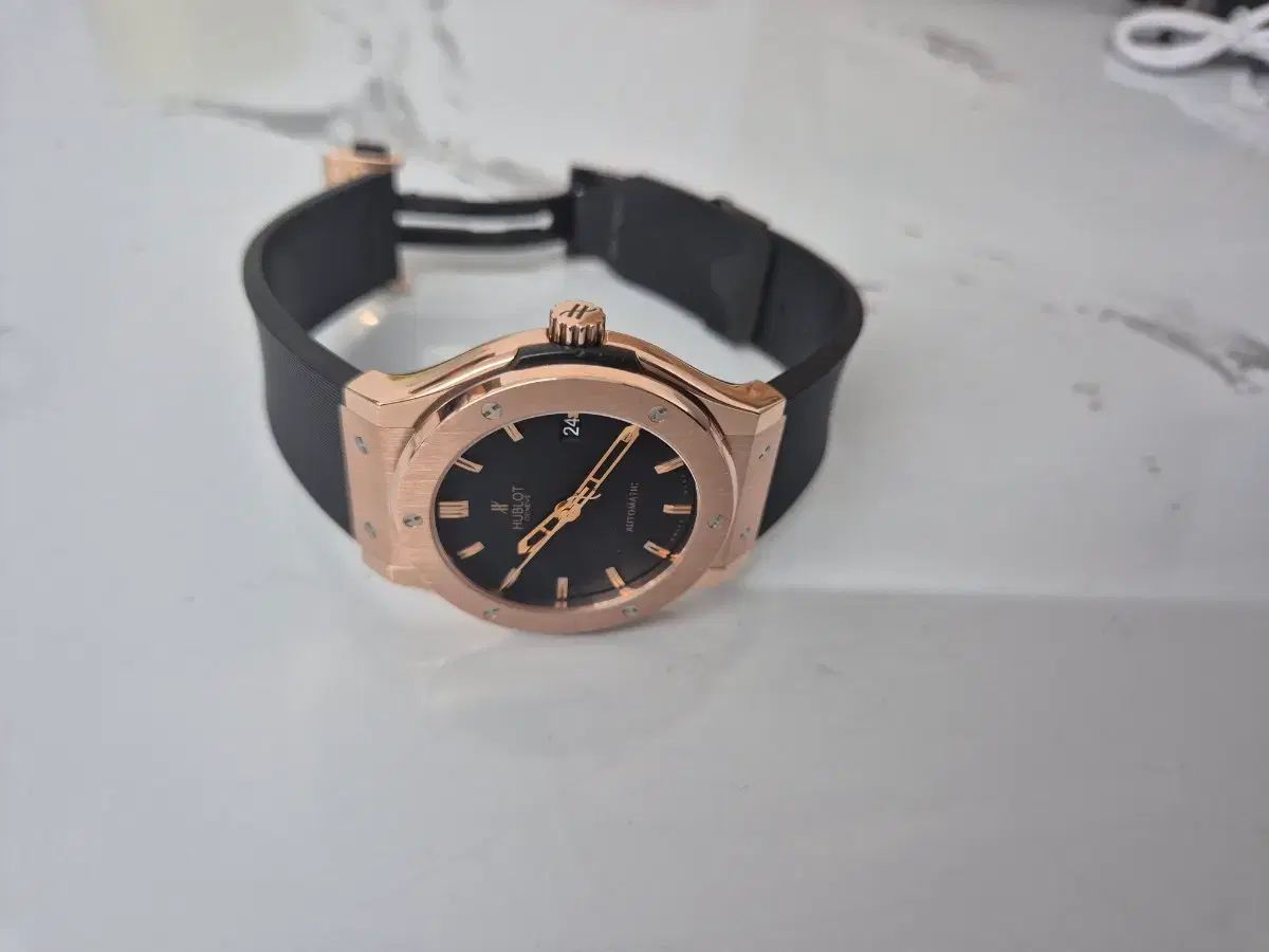 ウブロ キング GOLD 18k 丸のまま