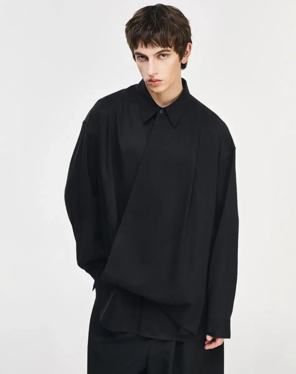 * SONGZIO HOMME(ソンジオ・オム) 26SS バイアスのドレープ シャツ (50) *