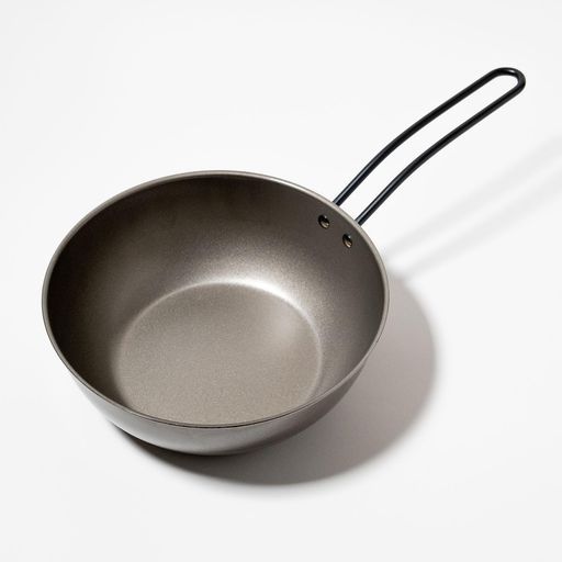 アーネスト【日本製】鉄フライパンIH対応20cm深型(鉄なのに焦げ付きにくい/軽量/空焚き不要/頑丈/高温調理)フライパン(ナノエンボスマルチパン20cm)大手飲食店愛用ブランドA-78058