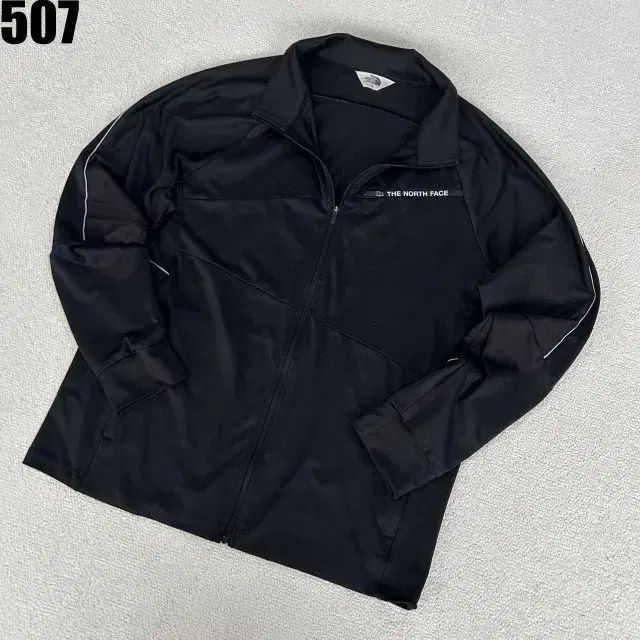 THE NORTH FACE ザノースフェイス ブラック ジップアップ ジャケット