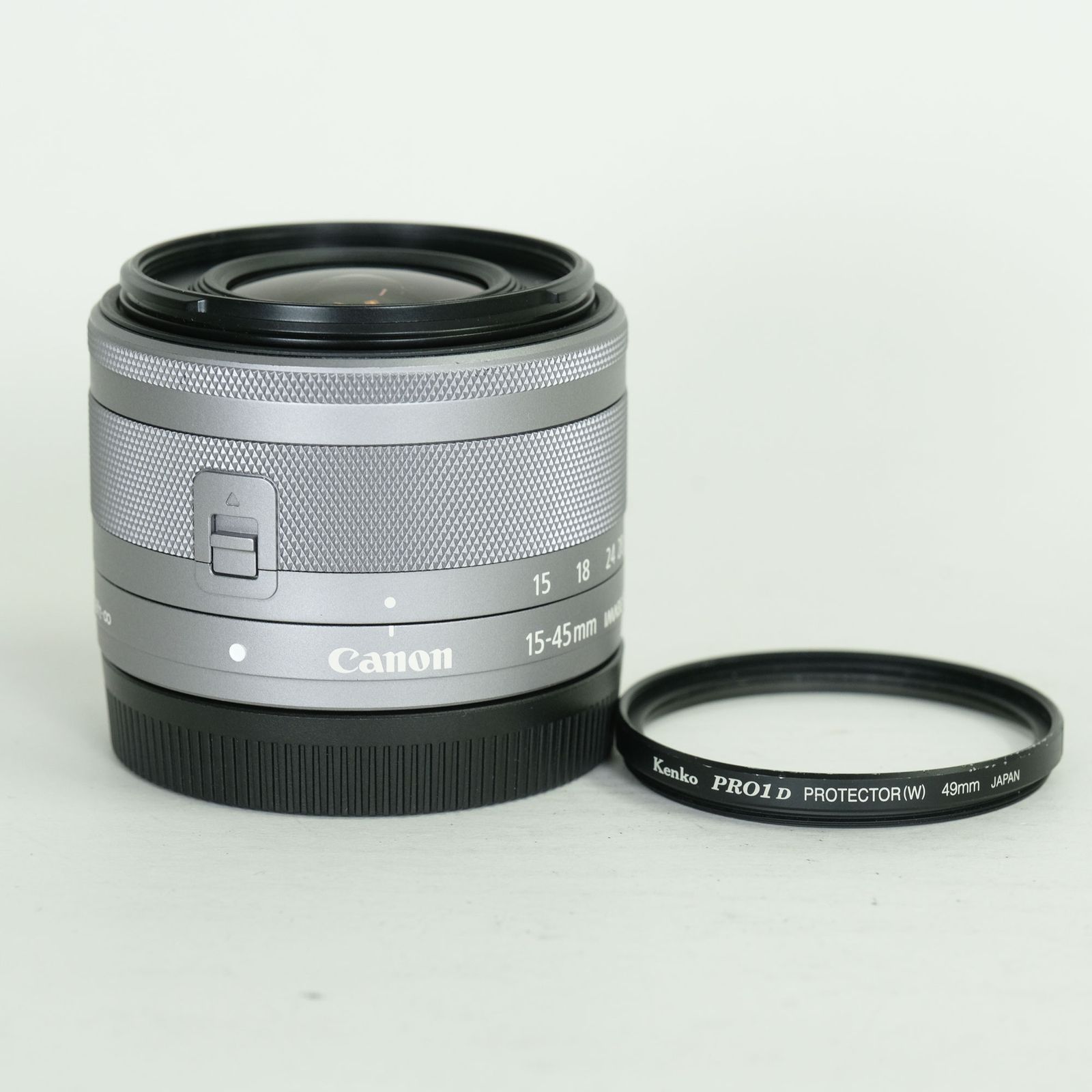 [美品 | フィルター付] Canon EF-M15-45mm F3.5-6.3 IS STM [シルバー] | Canon EF-Mマウント