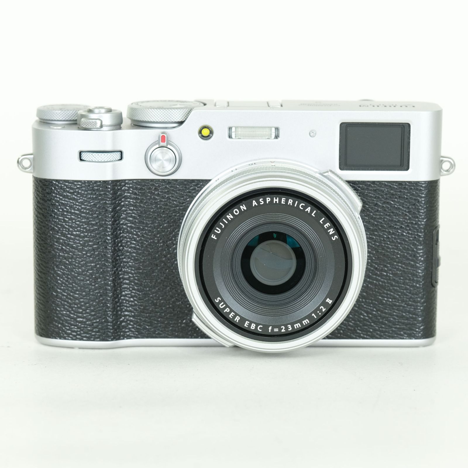 [美品 | シャッター数7,429回｜別売り付属品付] FUJIFILM X100V シルバー | コンパクトデジタルカメラ｜詳細画像
