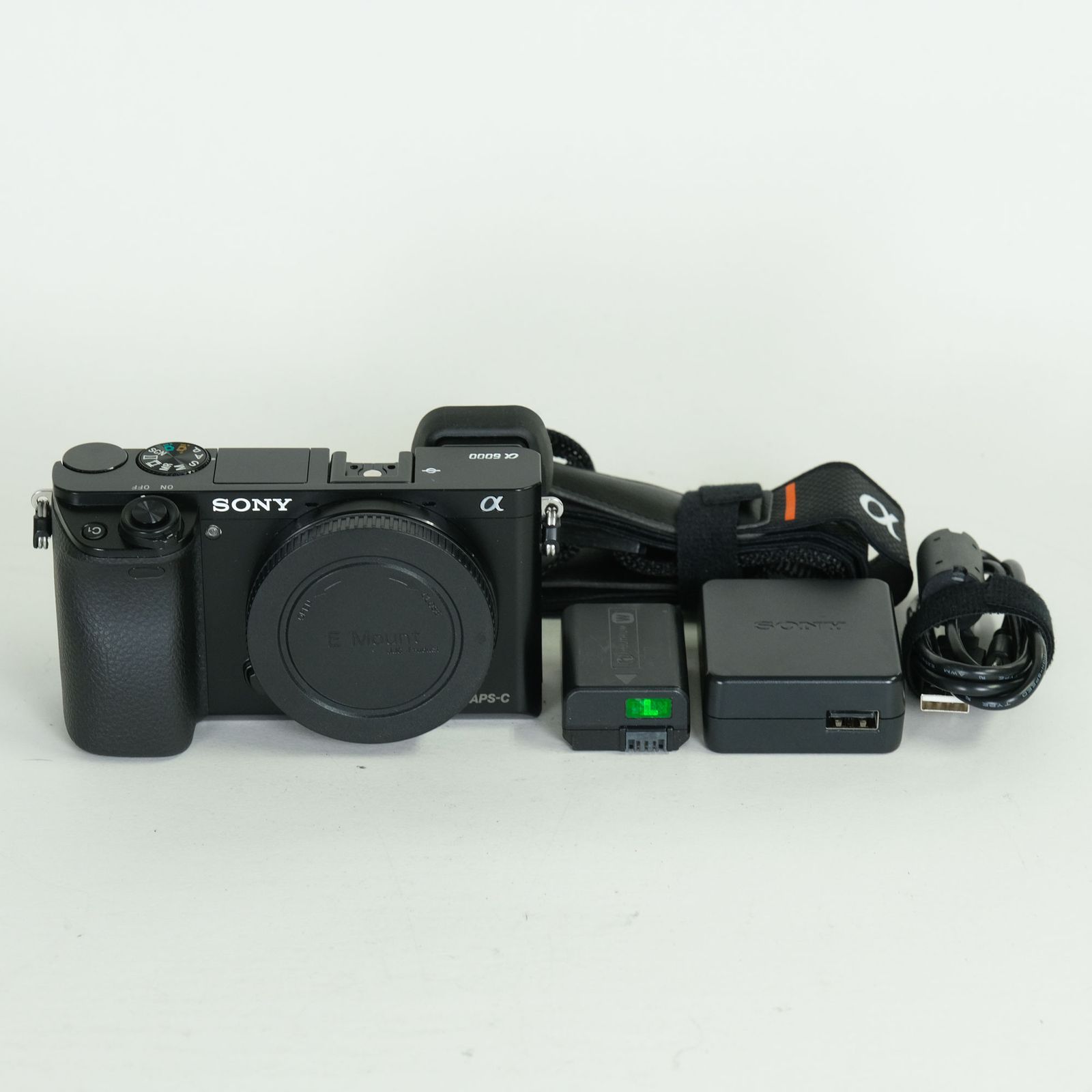 [良品 | シャッター数8,560回] SONY α6000（ILCE-6000） [ボディ ブラック] | SONY Eマウント