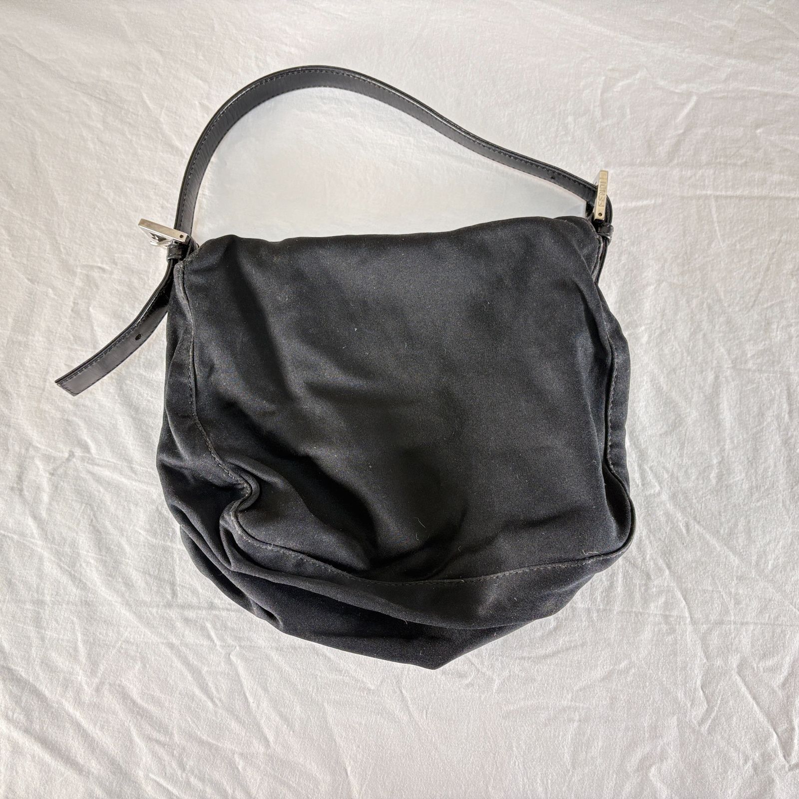 FENDI フェンディ マンマバゲット ナイロン レザー ワンショルダー 