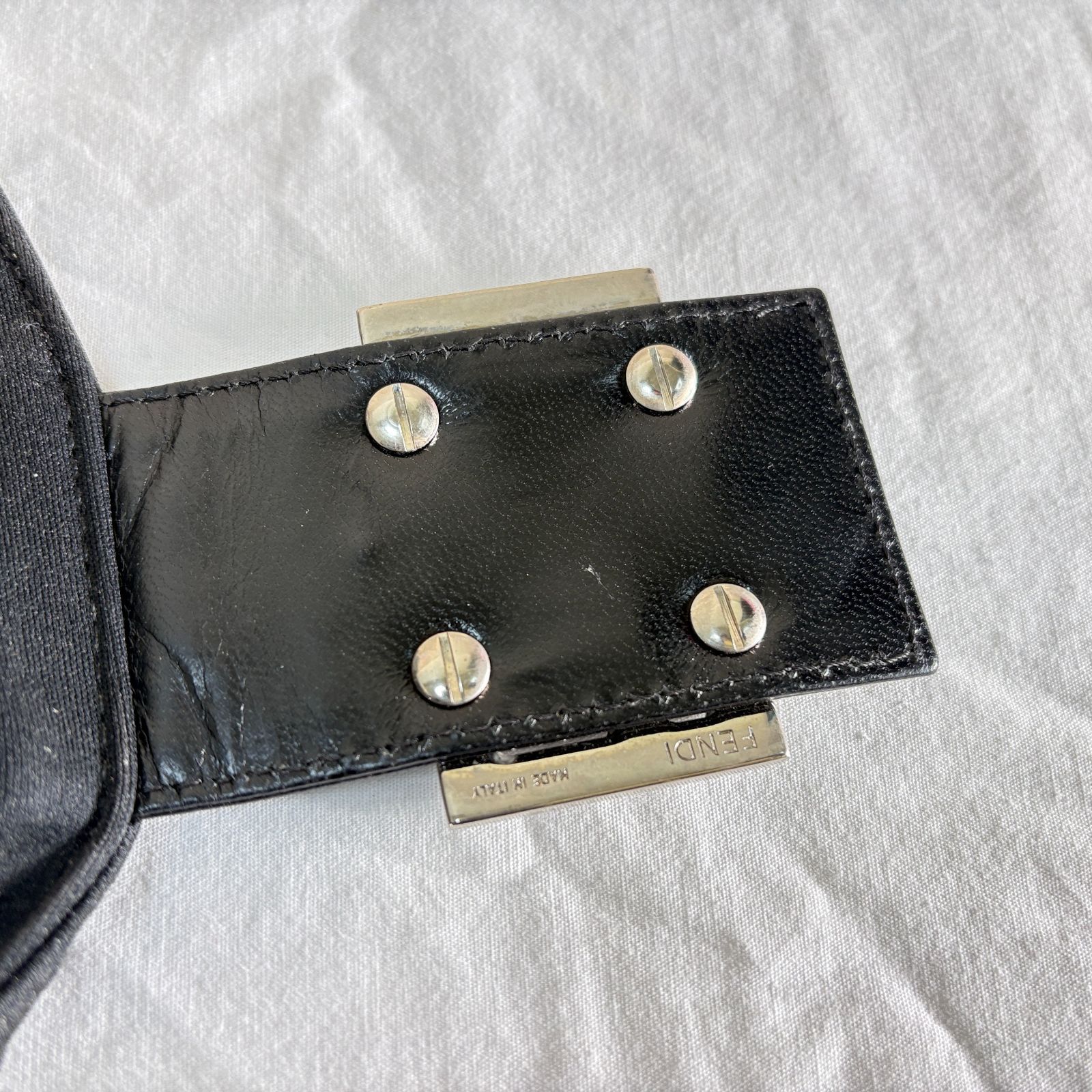FENDI フェンディ マンマバゲット ナイロン レザー ワンショルダー 