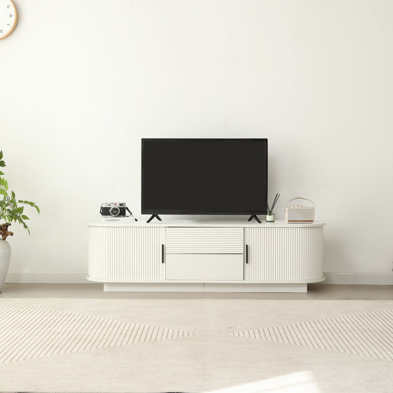 【幅120cm】テレビ台 ローボード 北欧 木製 引き戸収納 大容量収納 テレビボード リビング収納 韓国インテリア 台輪タイプ 丸角デザイン ロータイプ おしゃれ 一人暮らし 【フォローで1000円クーポン】白・ナチュラル