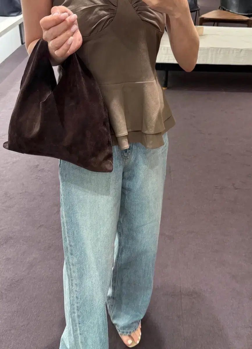luvmiu コーズ ウォッシュ デニム パンツ 4,823円
