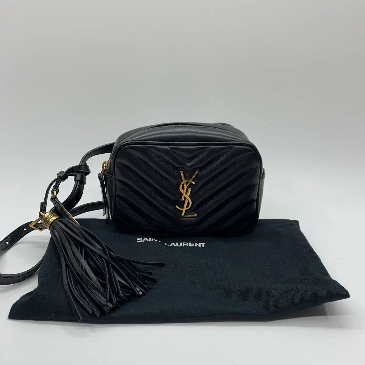 267001602 Saint Laurent サンローラン マトラッセ ルー ベルトバッグ ブラック