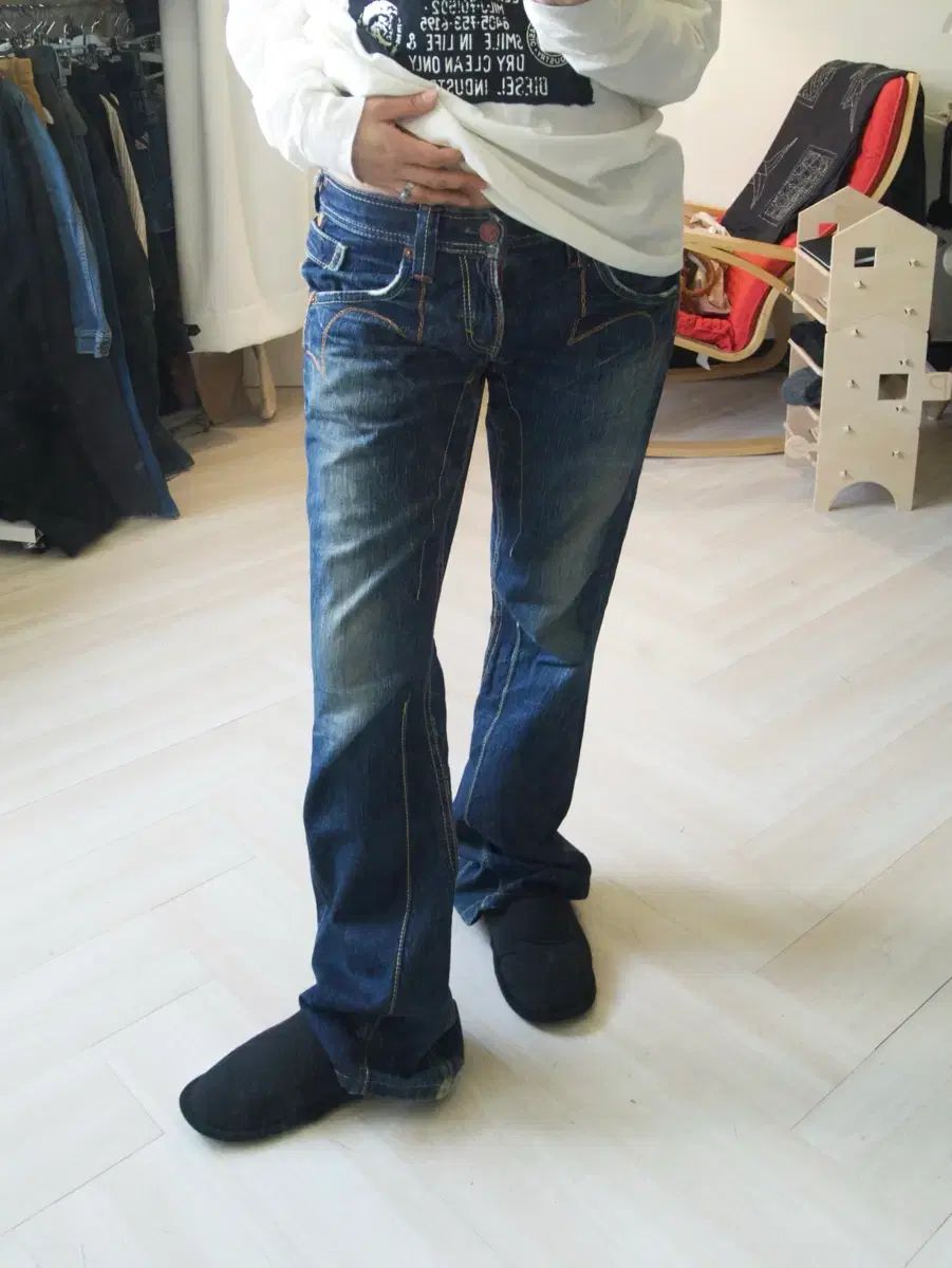 EDWIN BLUE TRIP ブーツカットデニム (31インチ)