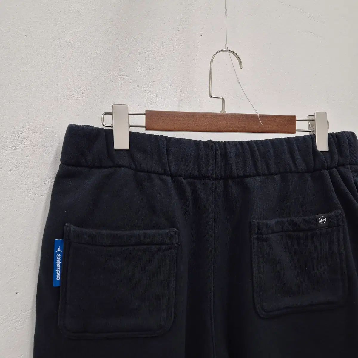 ジョーダン トラヴィス スコット フRAgMENT DESIGN(フラグメント 