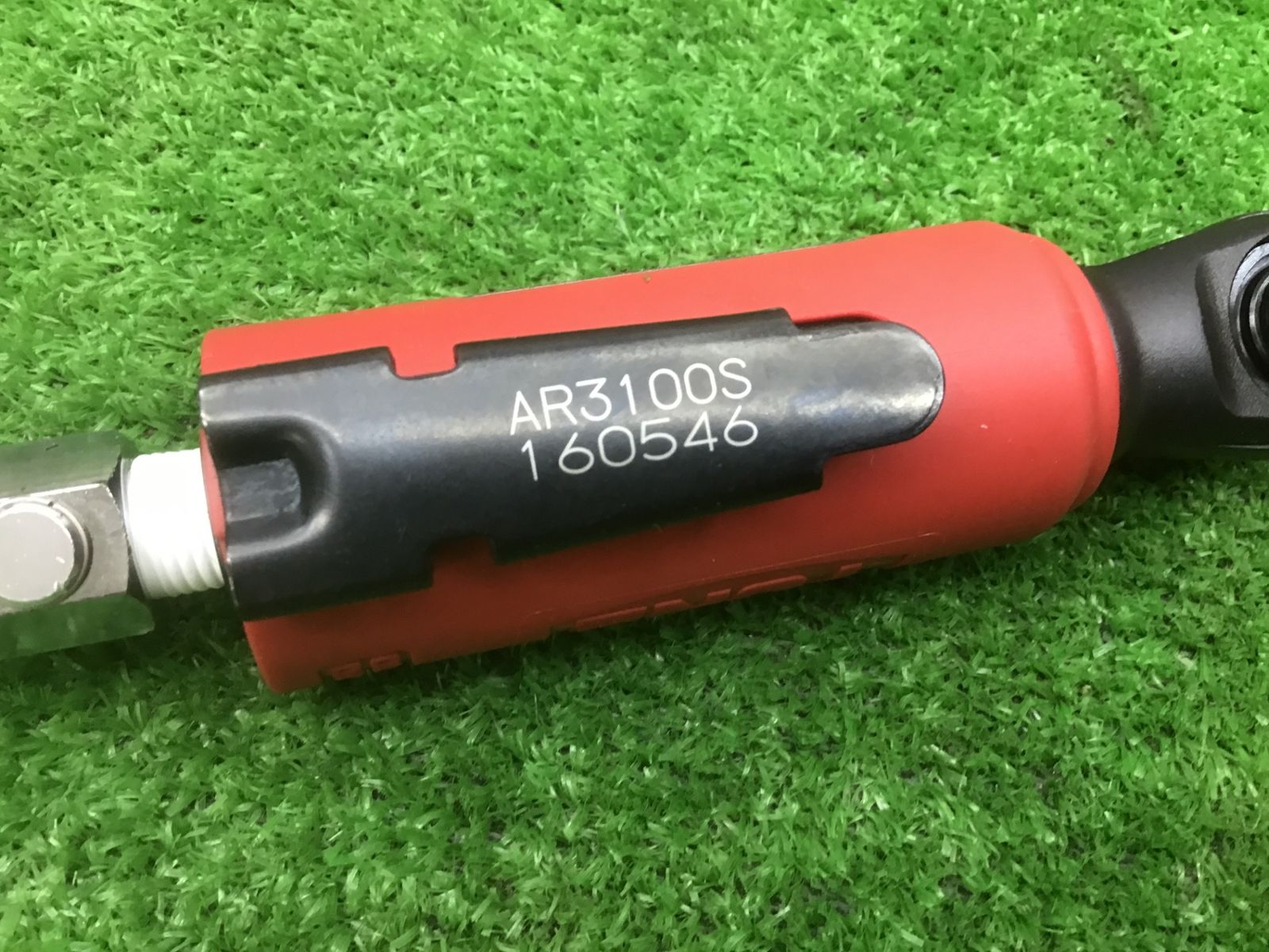 中古美品】トネTONE)スタビーエアーラチェットレンチ 差込角9.5mm(3/8