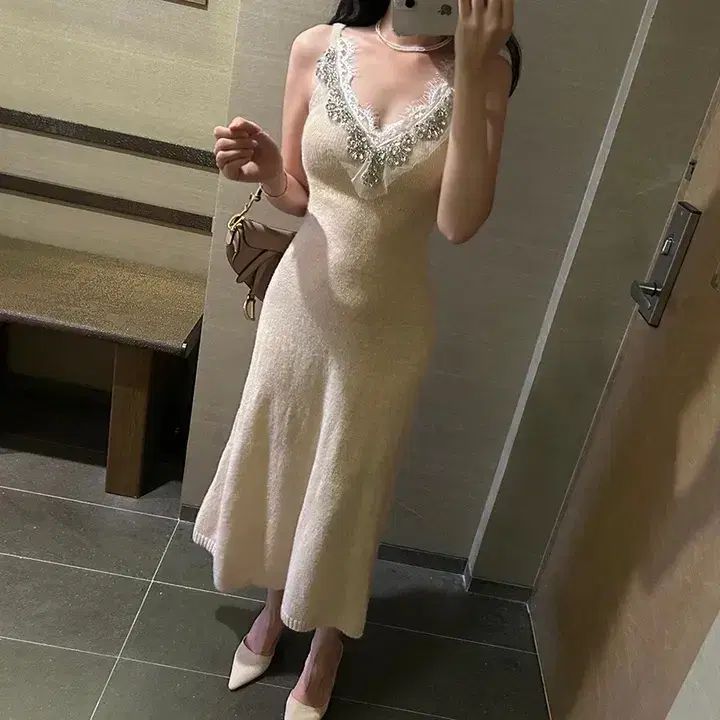 高級衣類 (新品) カシミアウールロング丈ワンピース 高級生地 ゲストルック パーティー衣装 ワイ