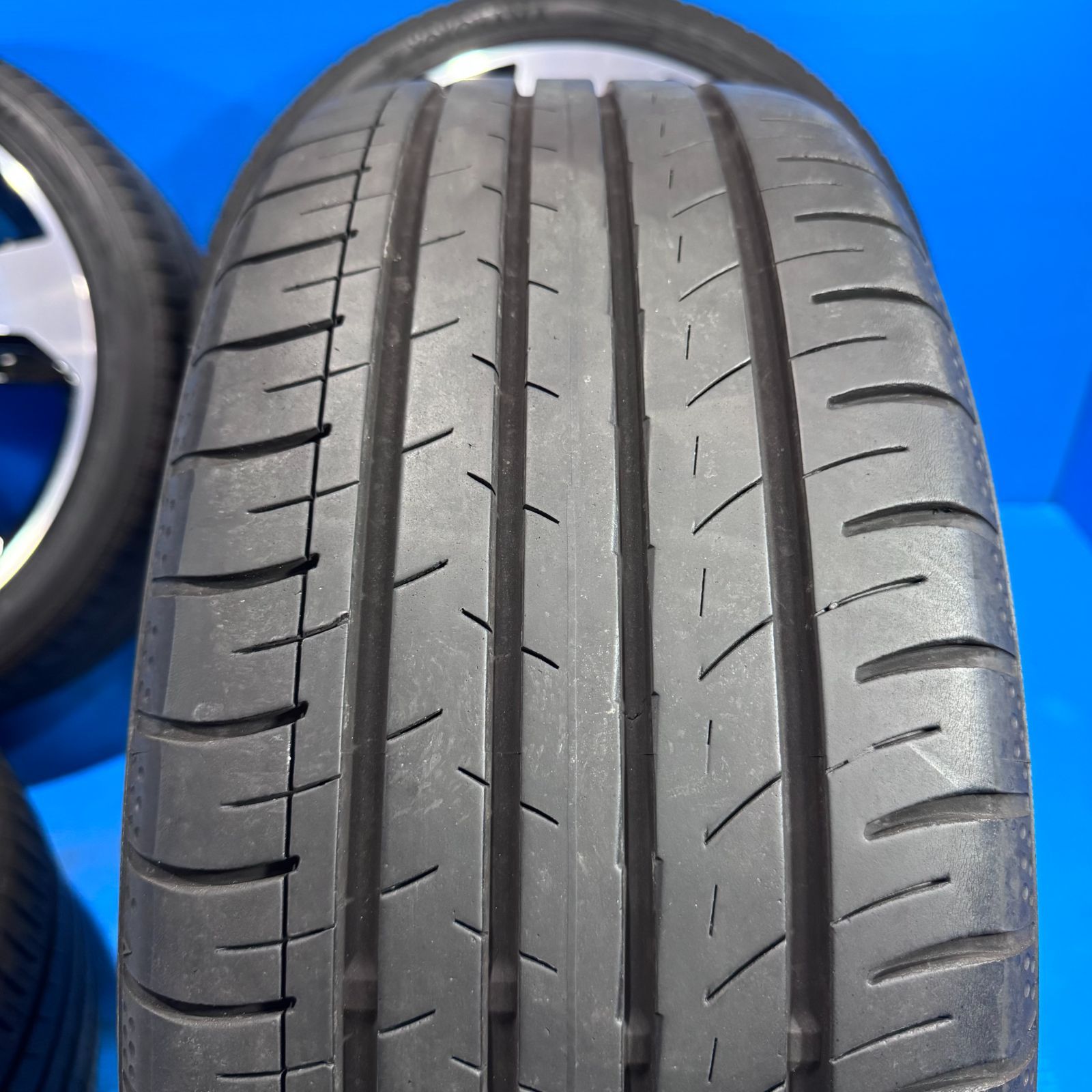 フォルクスワーゲン ゴルフ7.5 GTI純正 18インチ 7.5J+49 5H112