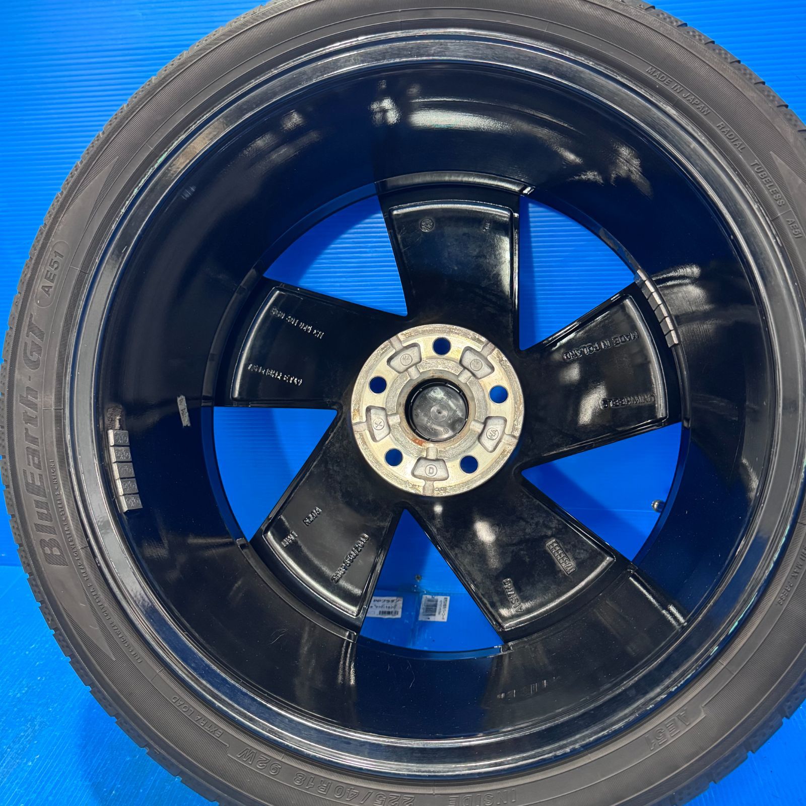 フォルクスワーゲン ゴルフ7.5 GTI純正 18インチ 7.5J+49 5H112