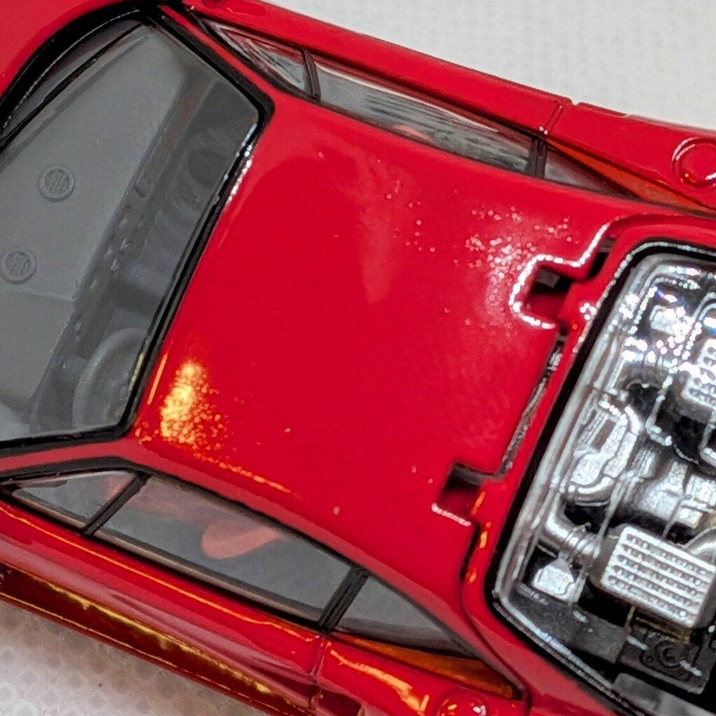 トミーテック TOMICA LIMITED VINTAGE NEO Ferrari F40（レッド）