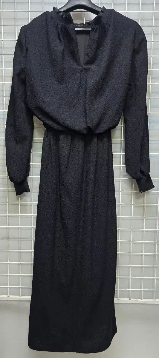 LANVIN ランバンコレクション 秋冬 ロング丈ワンピース LANVIN ランバンコレクション 秋冬 ロング丈ワンピース