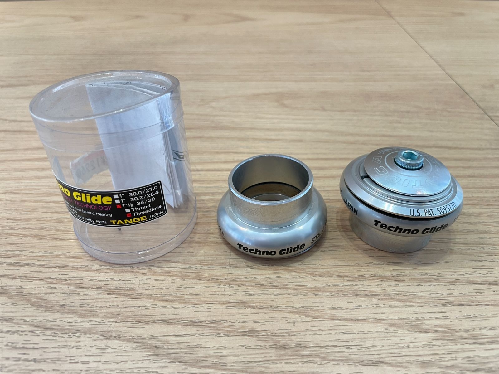 P4199 ■NEW■TIOGA タイオガ Techno Glide テクノグライド ヘッドパーツ グリーン 1-1/8″ ヘッドチューブ内径33.95mmコラム外径28.6mm クラウンレース外径30mmシルバー ロードバイク 自転車 パーツ