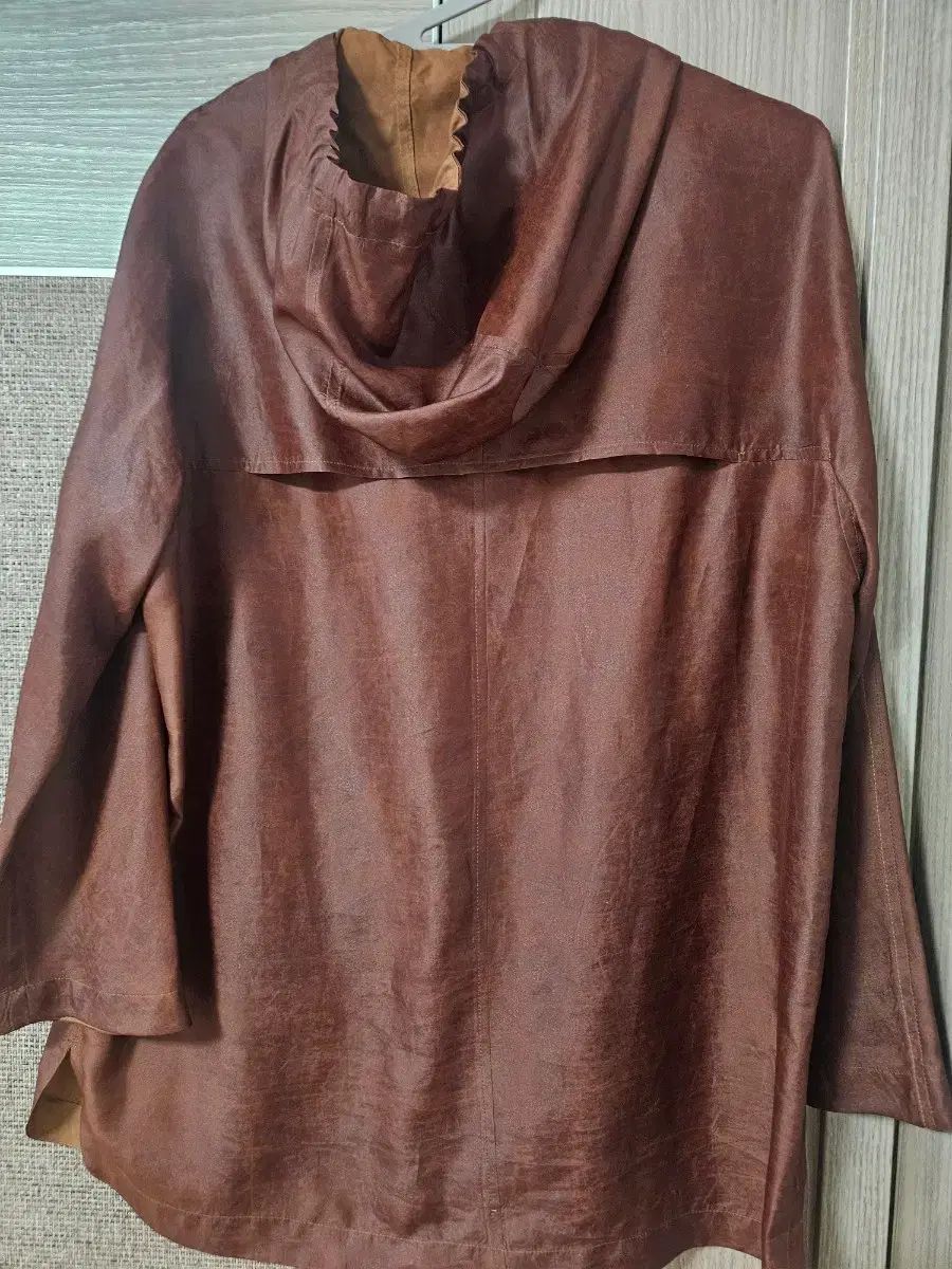 ISAE silk WHO ジャケット