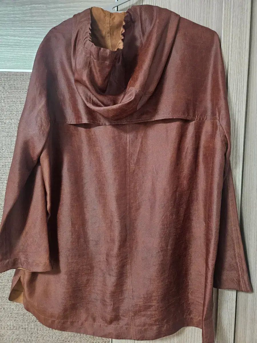 ISAE silk WHO ジャケット