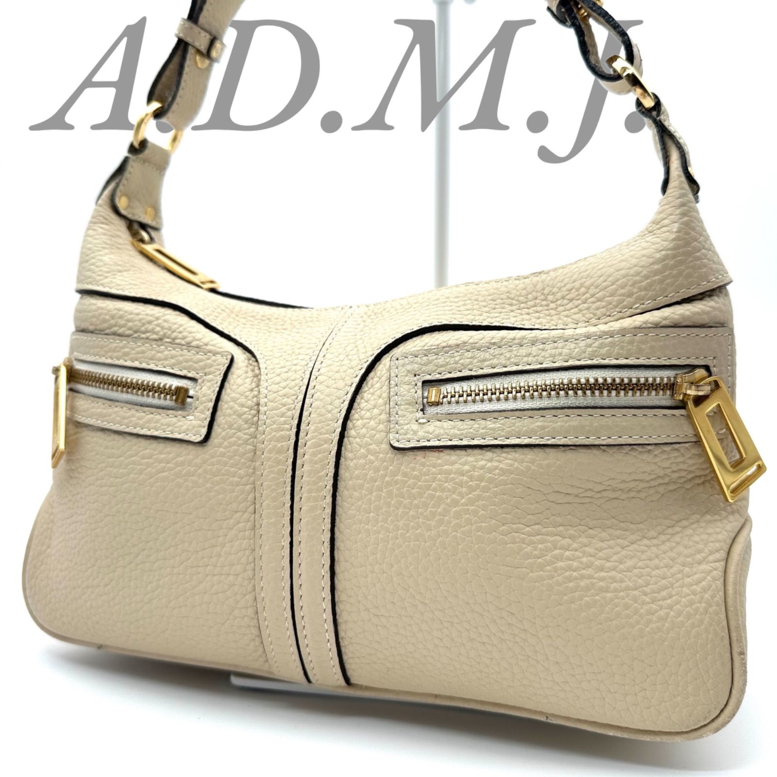 【B5226】 A.D.M.J エーディーエムジェイ ワンショルダーバッグ ハンドバッグ ベージュ シボ革 レディース ジップポケット