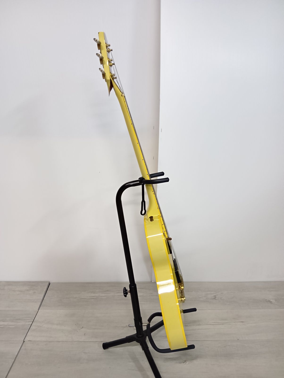 burny レスポールタイプエレキギター イエロー 現状品 弦楽器_S9242