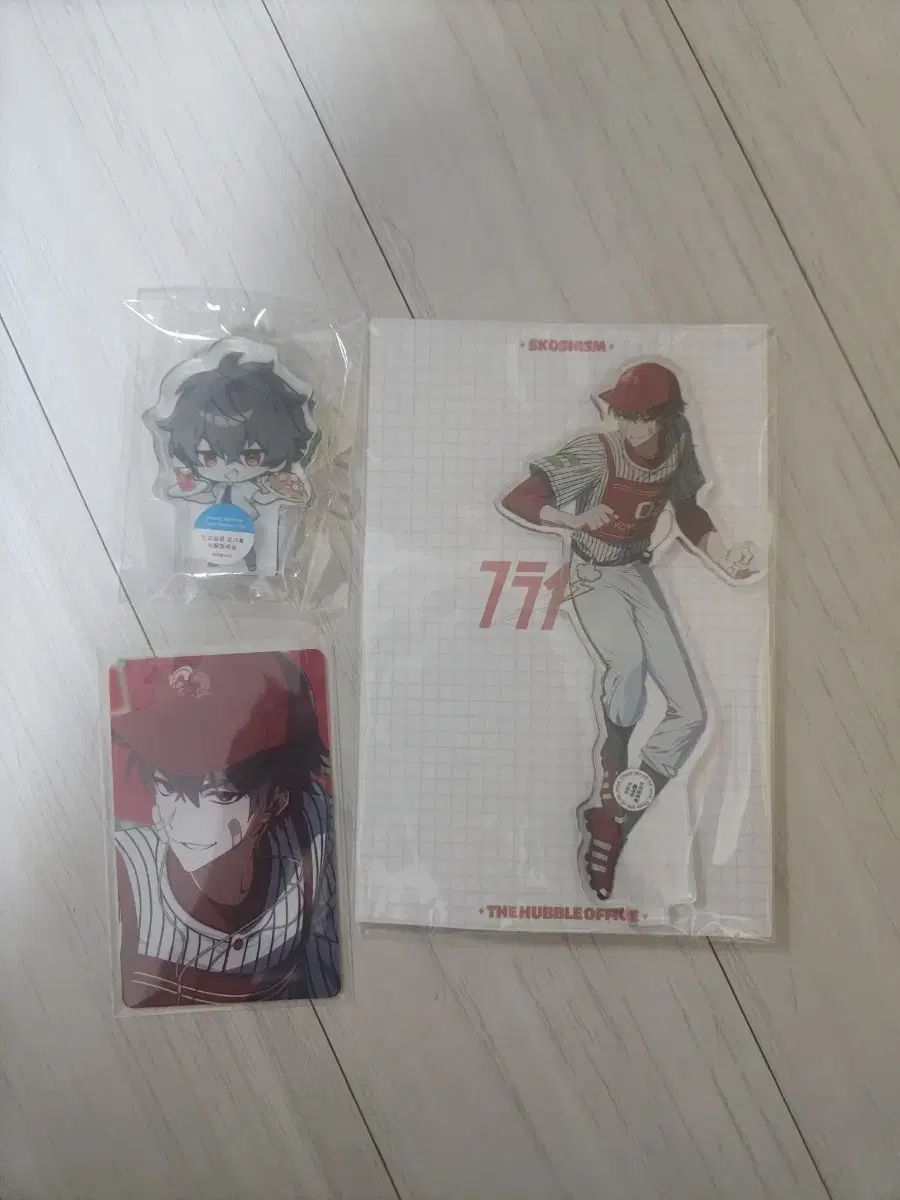 スコシズム コヨ グッズ 出品