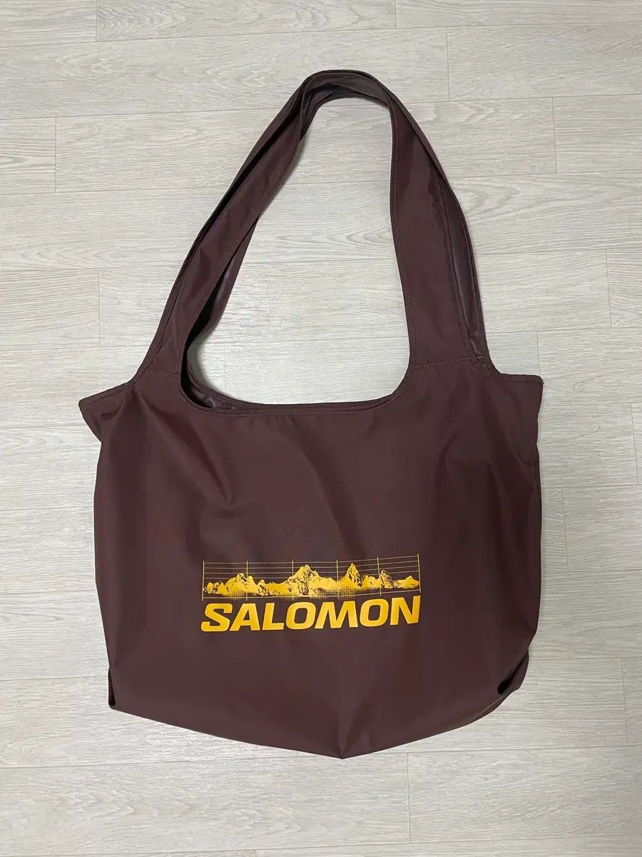SALOMON ショッパーバッグ