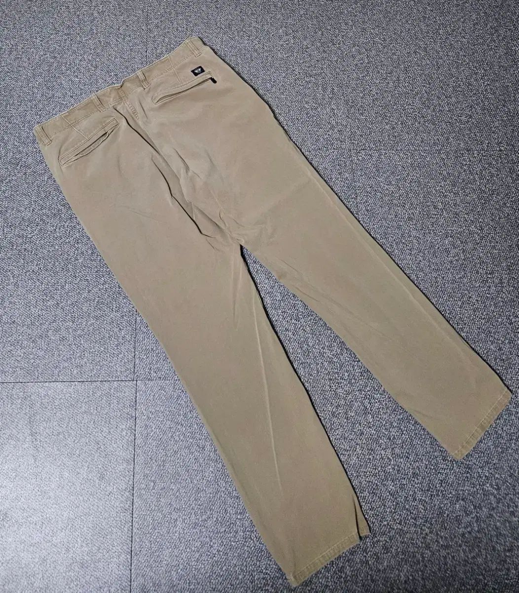 ドッカーズ コットン パンツ 出品