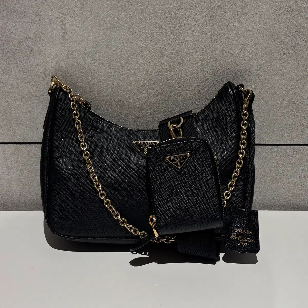 正規品/OS PRADA プラダ サフィアーノ 三角ロゴ テスート HOBO BAG