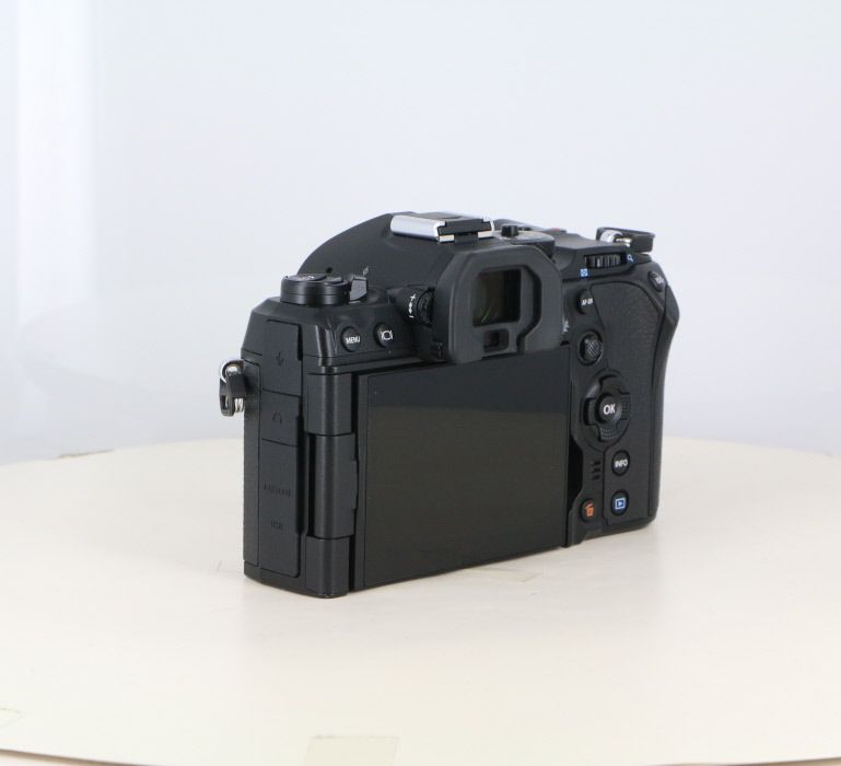 中古】(オーエムシステム) OM SYSTEM OM-1 ボディ - メルカリ