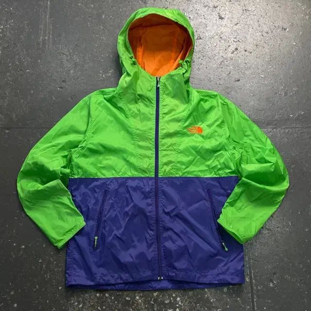 95-100 THE NORTH FACE ザノースフェイス 軽量 ウィンドブレーカー