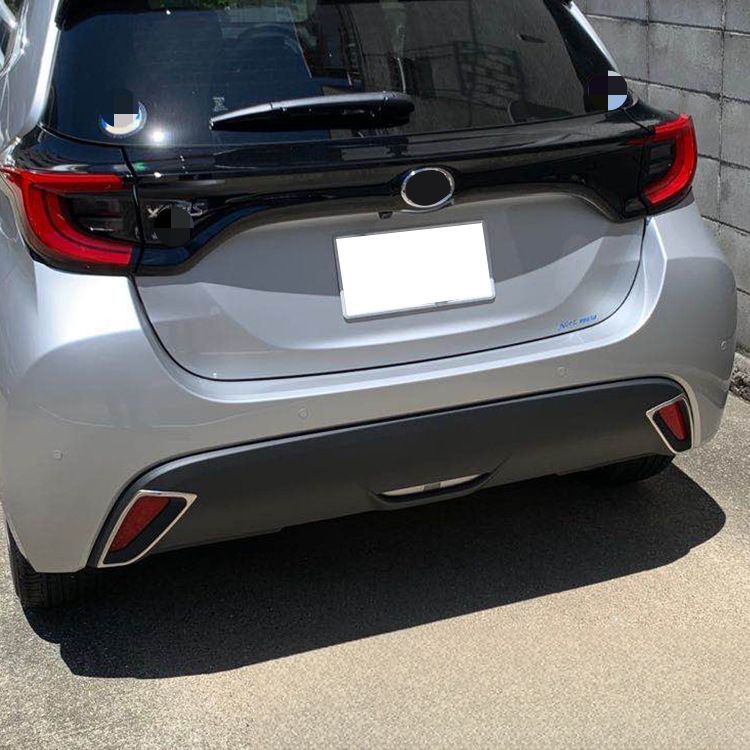 送料無料 トヨタ ヤリス Toyota Yaris KSP210 / MXPA1# / MXPH1# 2021-2026 年式 リアフォグランプ リング カバー ガーニッシュ ステンレス製 両面テープ付き ドレスアップ カスタムパーツ 2点セット かっこいい