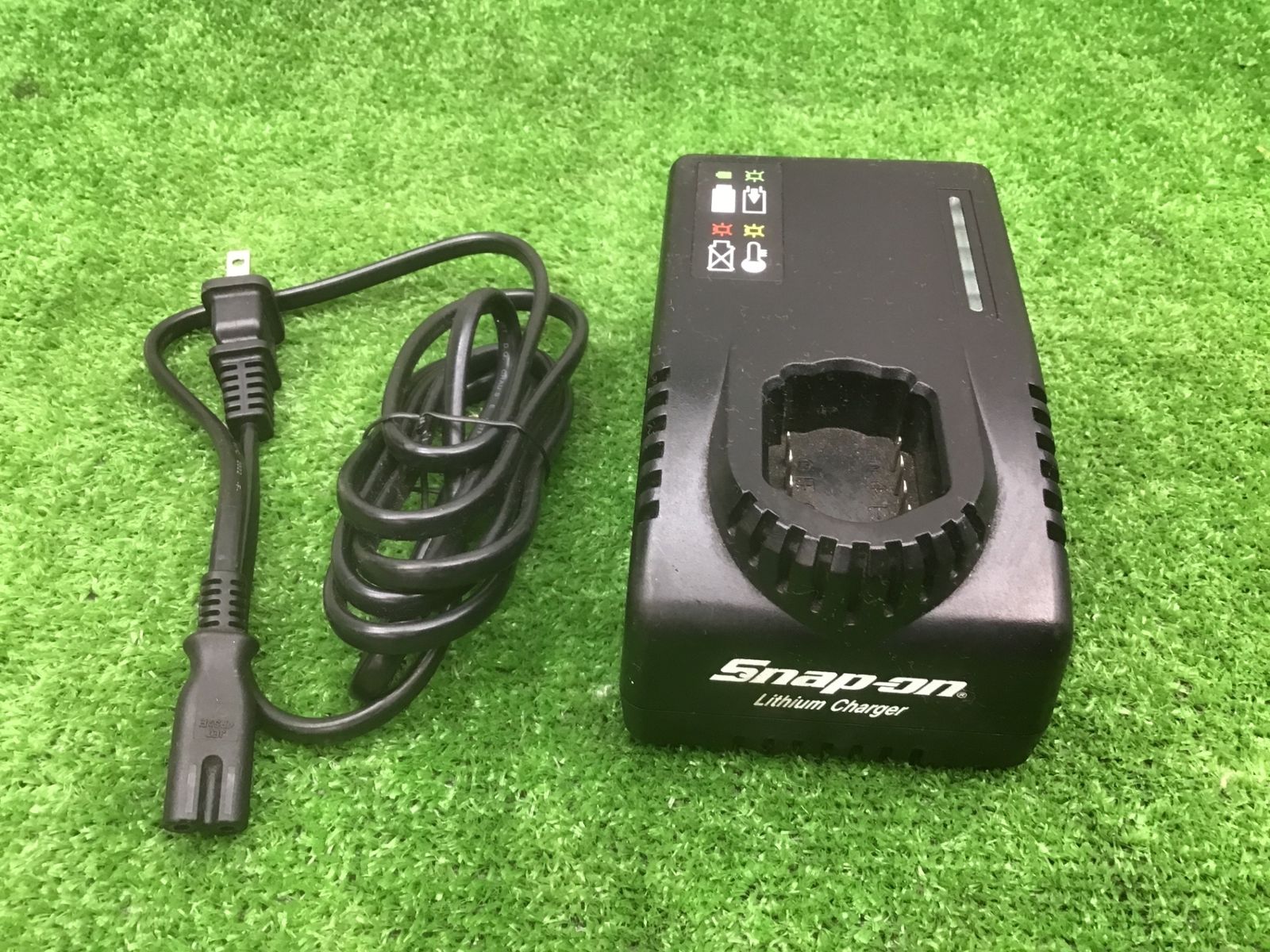 【中古動作品】Snap-on(スナップオン) 14.4v充電器 ACアダプター CTC772A♪アクトツール富山店♪BR
