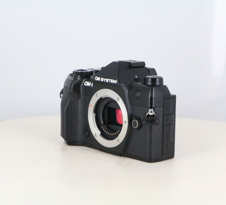 中古】(オーエムシステム) OM SYSTEM OM-5 MarkII ボディ ブラック