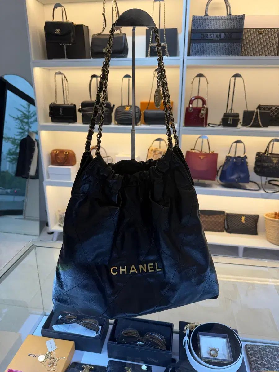 新品級 CHANEL シャネル 22バッグ Mサイズ