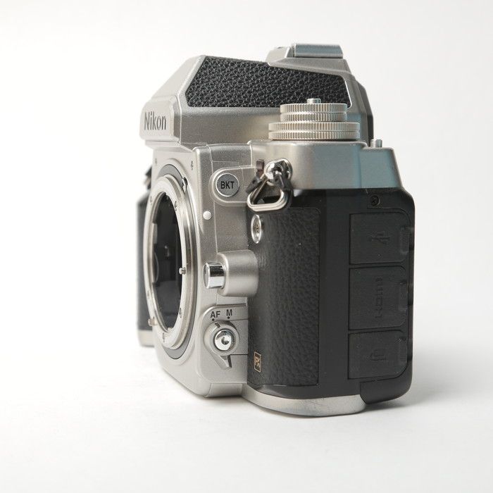 中古】(ニコン) Nikon DF ボデイ シルバー - メルカリ