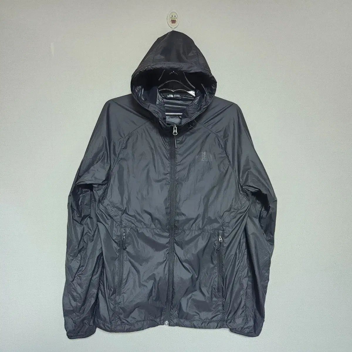 THE NORTH FACE ザノースフェイス ブラック フード ウィンドブレーカー ジャケット メンズ95