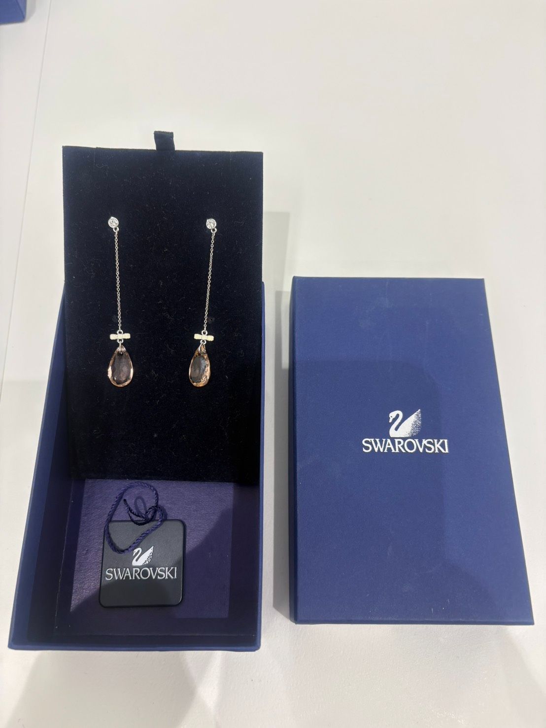 スワロフスキー Swarovski 「Nina Vintage Rose」ピアス - メルカリ