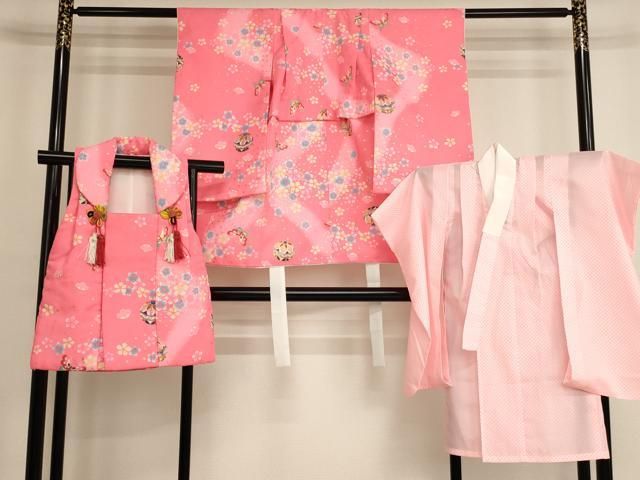 平和屋着物[]七五三　女の子　３歳　祝着　三つ身　長襦袢（単衣）・被布セット　花蝶手毬文　暈し染め　金彩　AABH2912ja