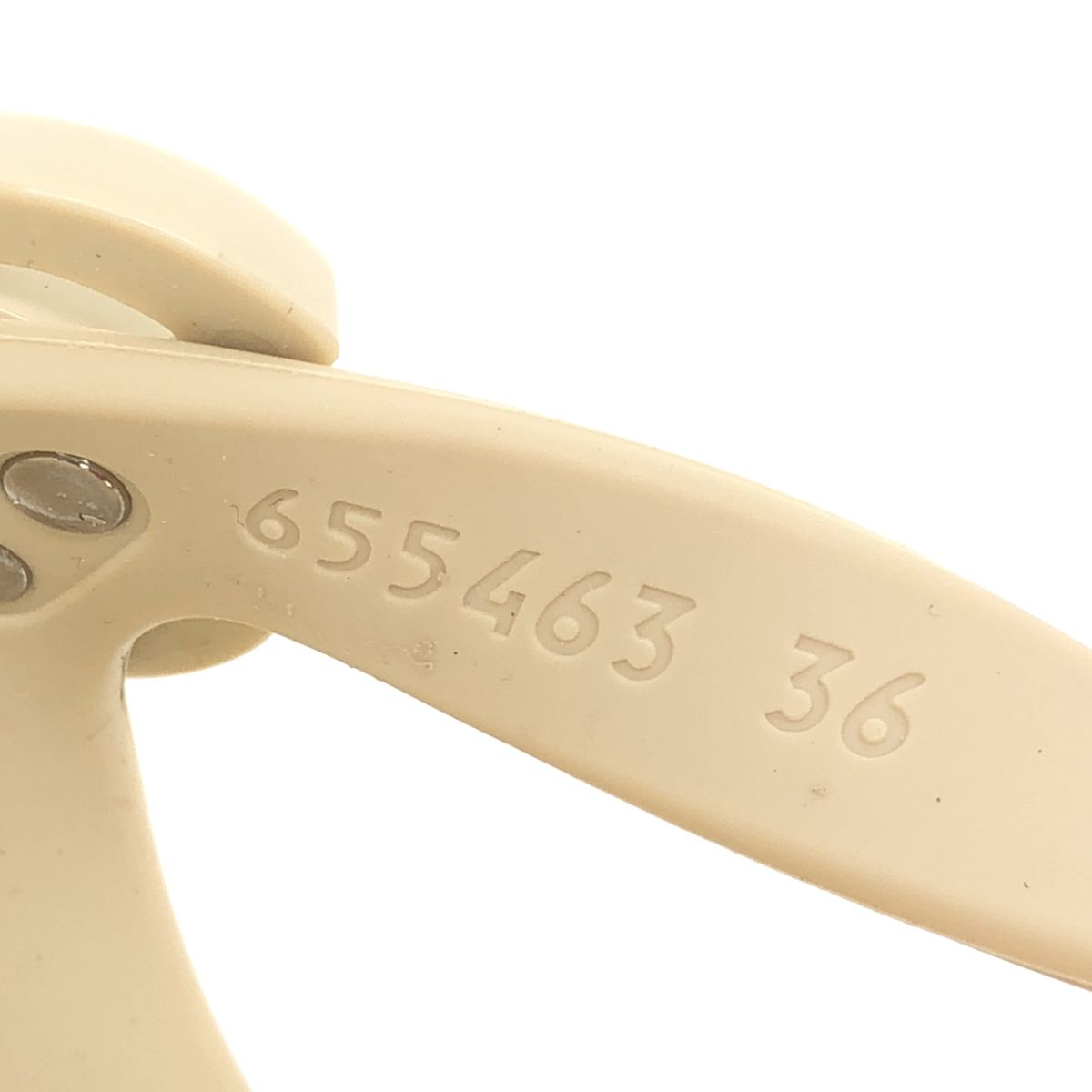 GUCCI グッチ GGラバーサンダル 655463 ベージュ 36 GUCCI グッチ GGラバーサンダル 655463 ベージュ 36