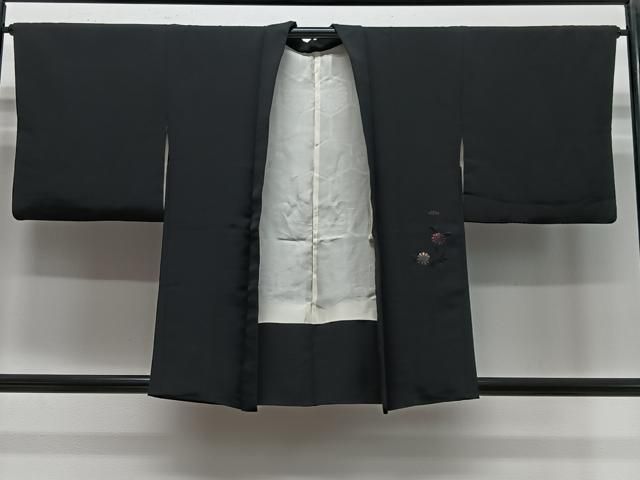 平和屋着物＃羽織　総刺繍　枝菊文　黒地　正絹　逸品　CABE5146ua