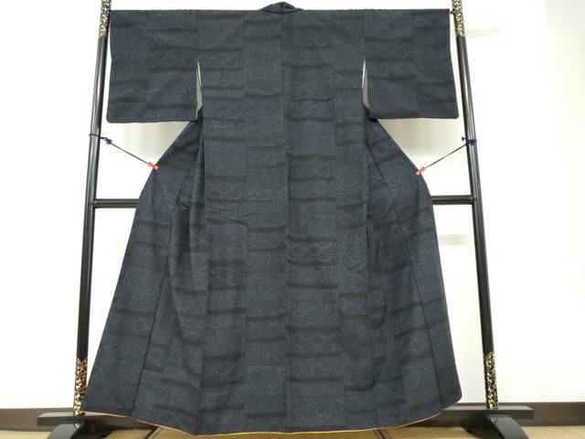 平和屋着物●結城紬 横段吉祥草花文 正絹 逸品 DABD9836ud 平和屋着物●結城紬 横段吉祥草花文 正絹 逸品 DABD9836ud