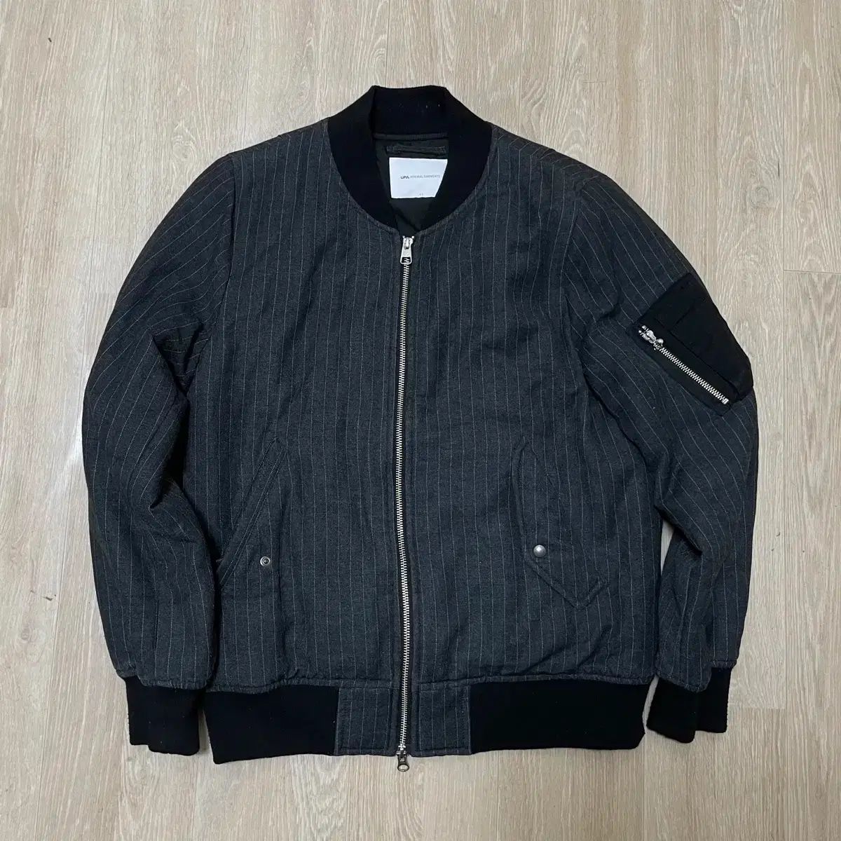 LIFUL MINIMAL GARMENTS. ミニ ストライプ ブルゾン アウター FREE