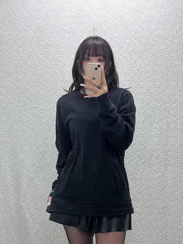 C.P. Company レンズ付きスウェット ブラック M C.P. Company レンズ付きスウェット ブラック M 人気定番，大得価 C.P.