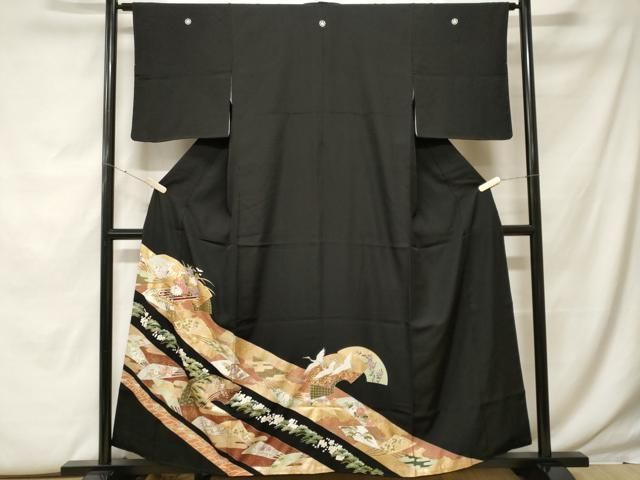 平和屋着物■豪華黒留袖　駒刺繍　松竹梅　地紙扇面花筏文　金彩　正絹　逸品　CABF9805ev