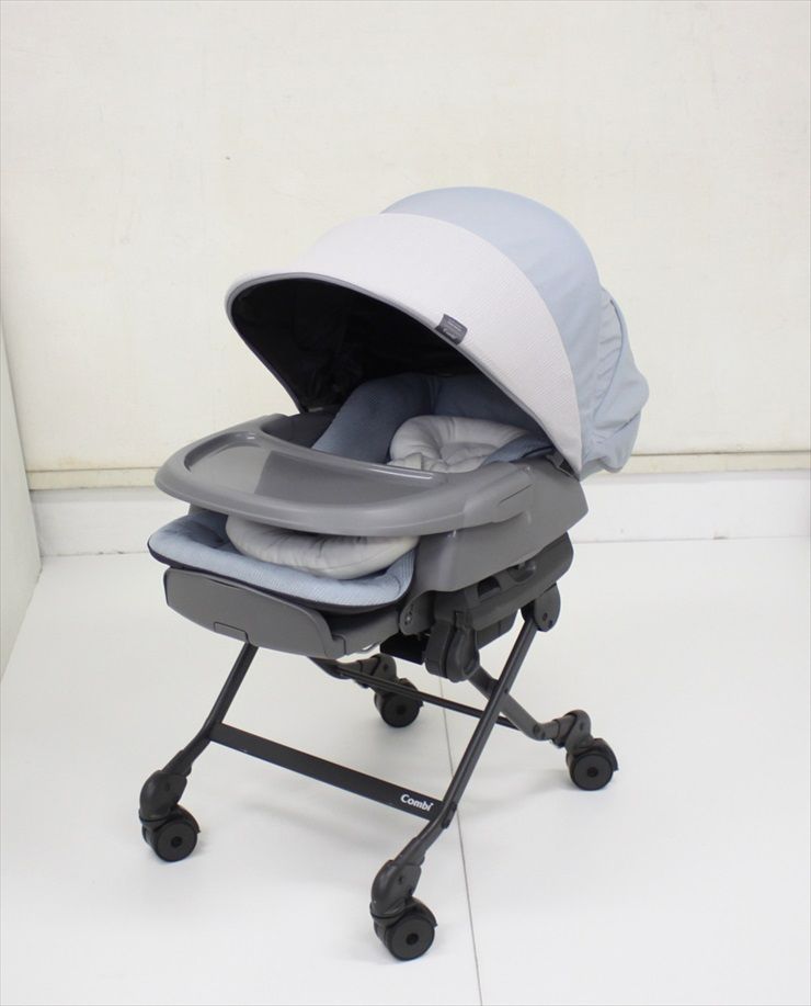 美品】Combi コンビ ネムリラ オートスウィング バースデイ限定モデル