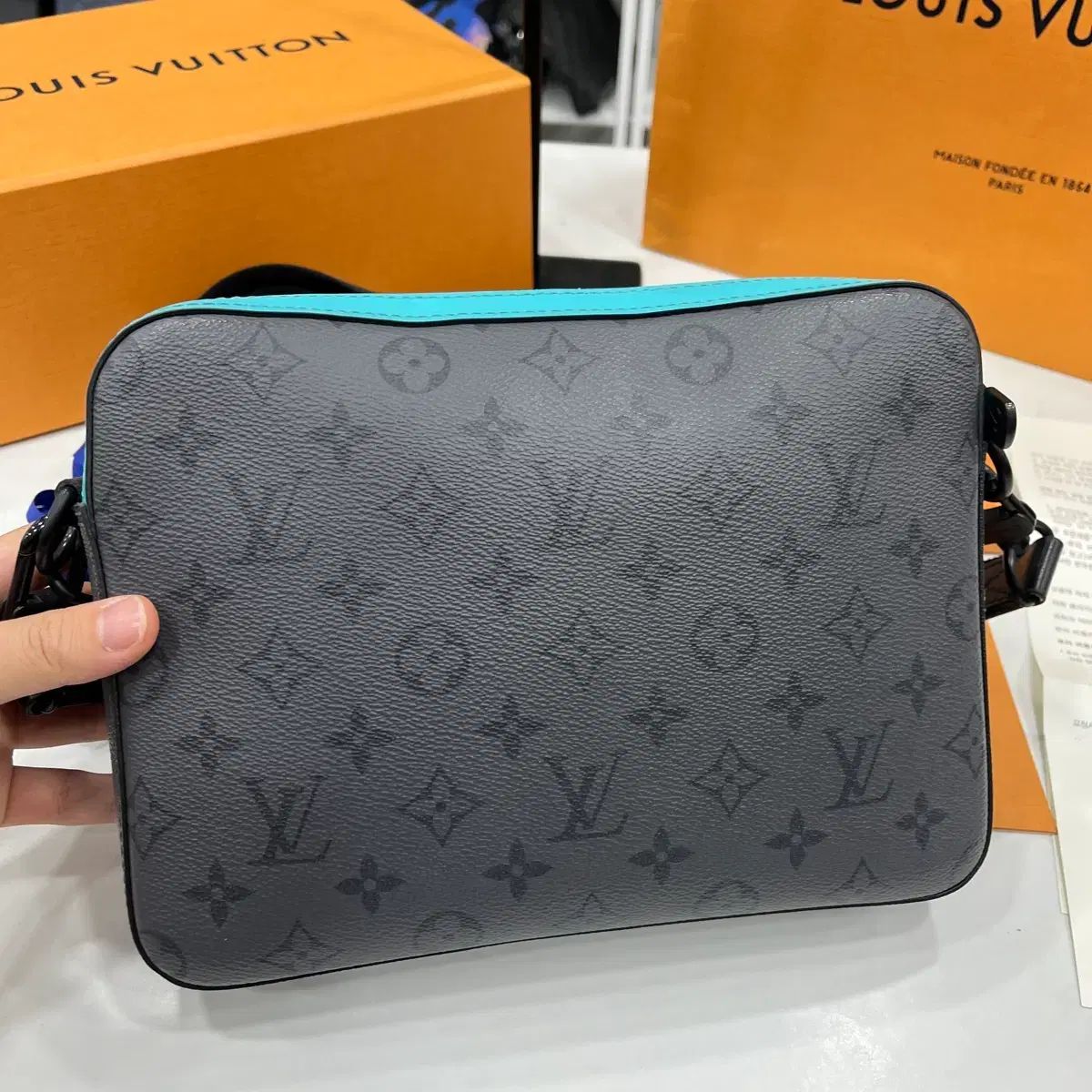 正規品 Louis Vuitton ルイヴィトン ザ・クワイズ トリ オ メッセンジャーバッグ